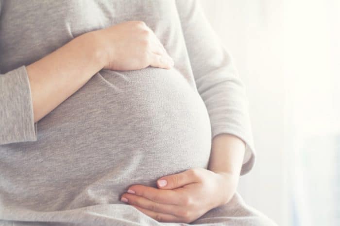 Śledzie w ciąży – czy można je bezpiecznie jeść? Wszystkie rodzaje