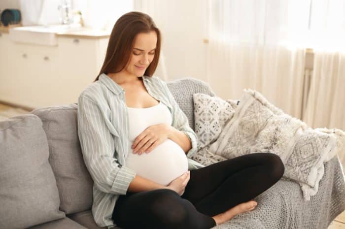 Szczaw w ciąży i podczas karmienia piersią – czy można go jeść?