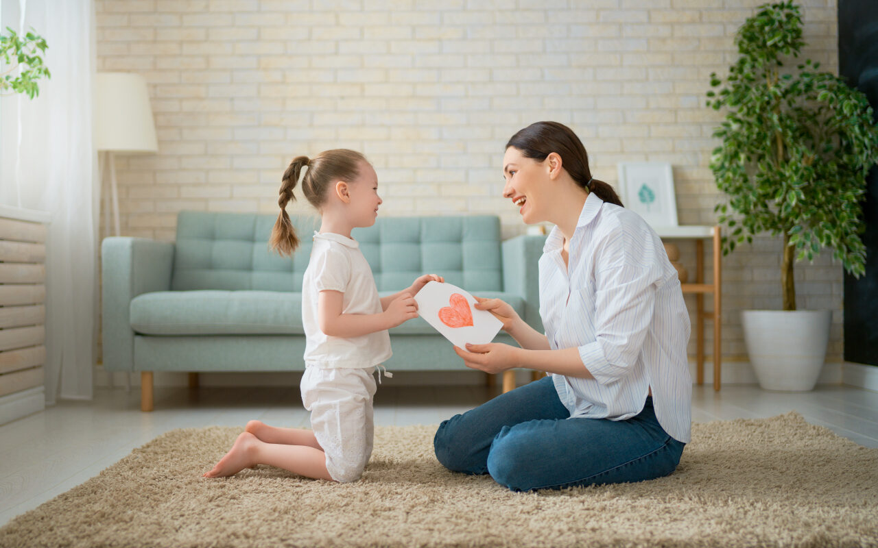 Jak wspierać rozwój emocjonalny dziecka poprzez codzienne rytuały