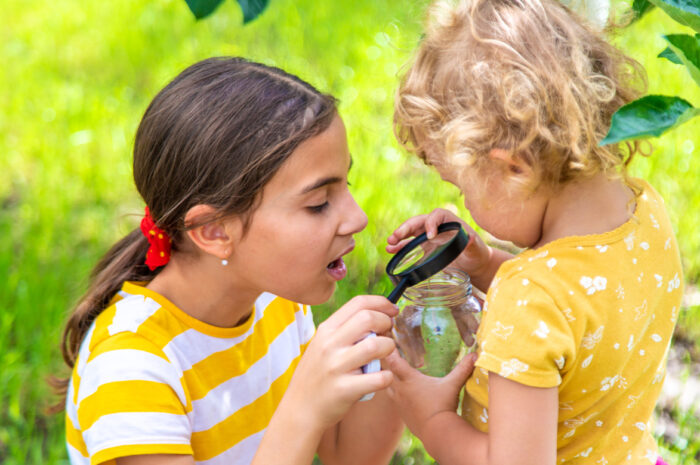 Jak zachęcać dziecko do nauki przez naturalne pytania i odkrycia