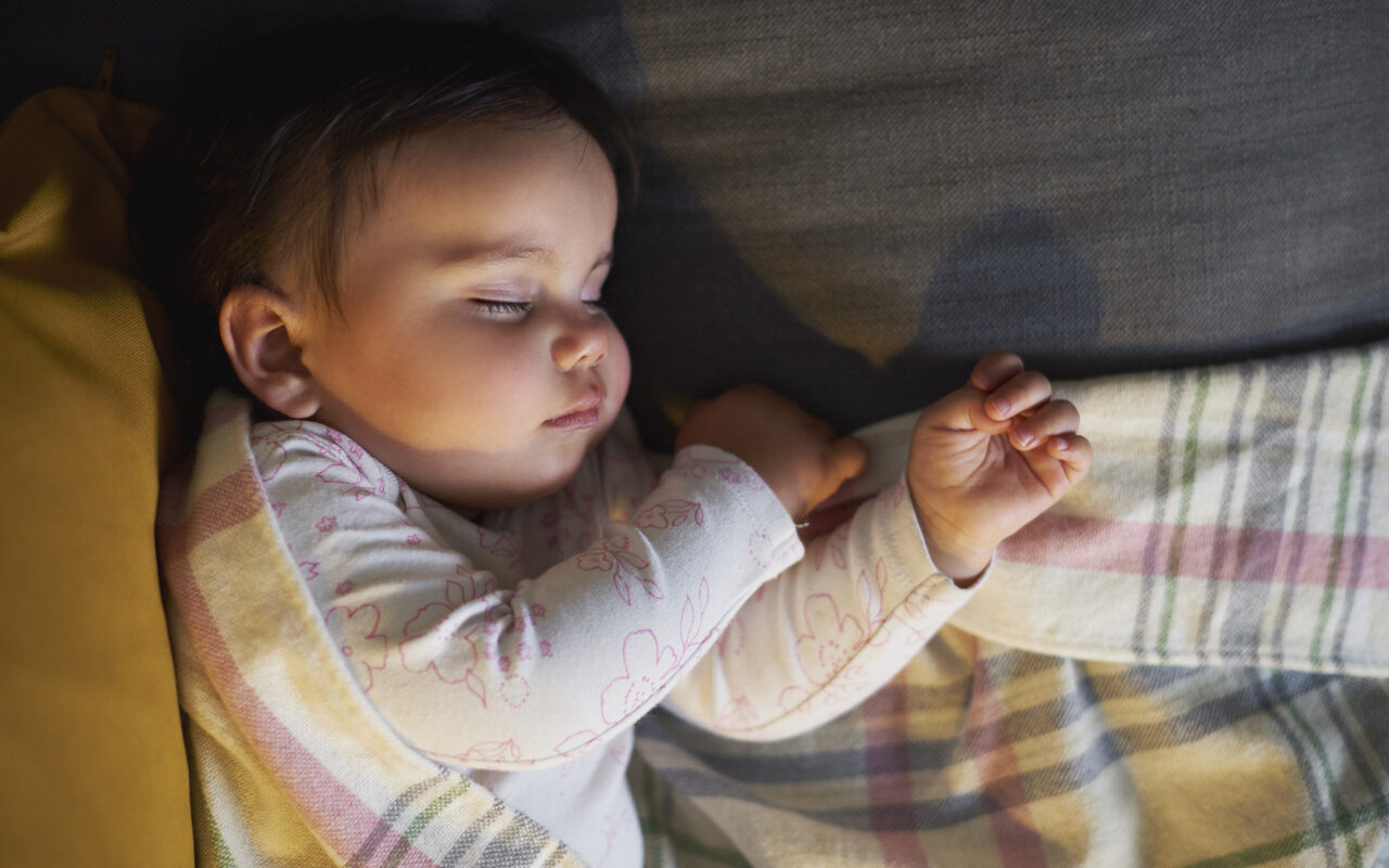 Znaczenie-snu-i-rytmu-dobowego-w-rozwoju-dziecka.jpg