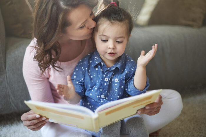 Jak wprowadzić codzienne czytanie na głos dla malucha