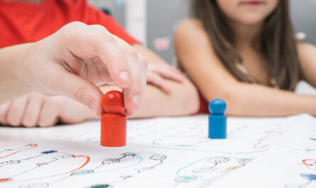 jak rozwijać logiczne myślenie przez gry planszowe