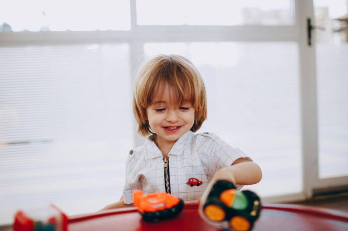 Jak dobrze wybrać wyposażenie do żłobka?