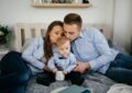 Partnerstwo w rodzicielstwie: jak podzielić się obowiązkami i zadbać o związek