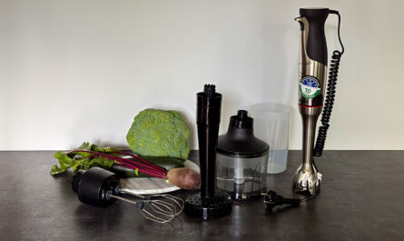 Blender Bosch ErgoMaster Serie 8 z akcesoriami na blacie kuchennym - tytułowa